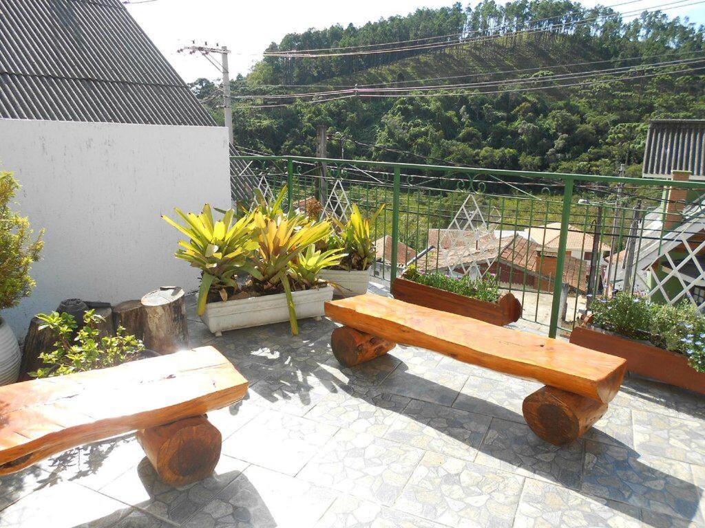 Pousada Monte Suico Campos do Jordão Екстериор снимка